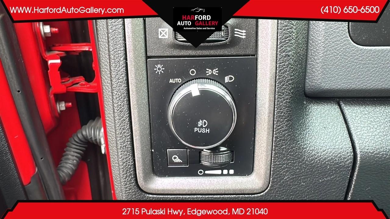 RAM 1500 Express 4x4 Quad Cab 6'4" Box 2018