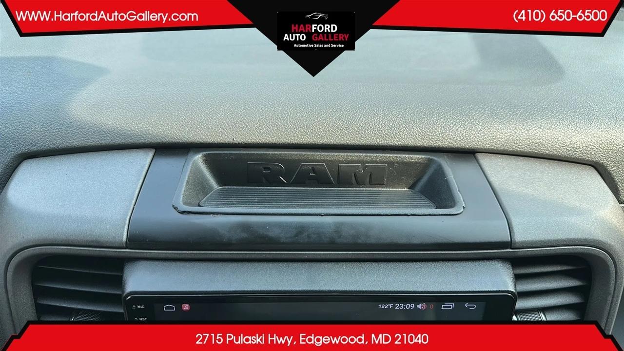 RAM 1500 Express 4x4 Quad Cab 6'4" Box 2018