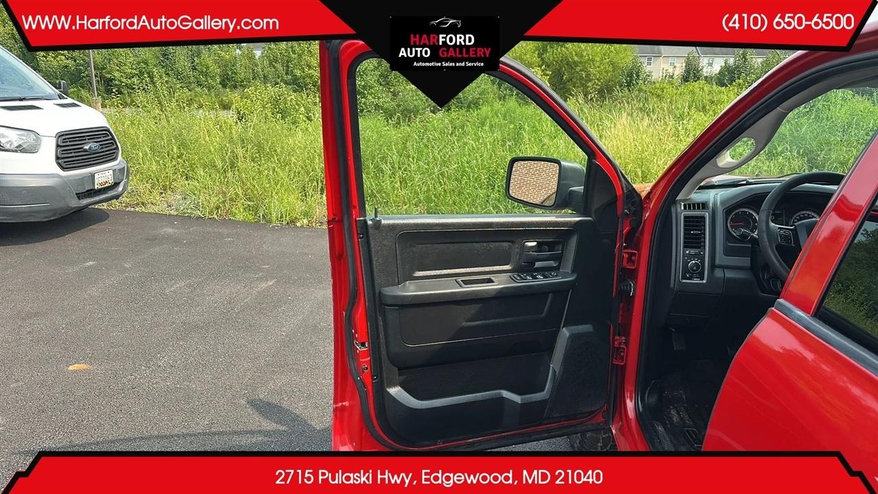 RAM 1500 Express 4x4 Quad Cab 6'4" Box 2018