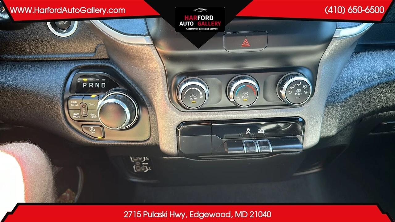 RAM 1500 Big Horn 4x4 Crew Cab 5'7" Box 2021