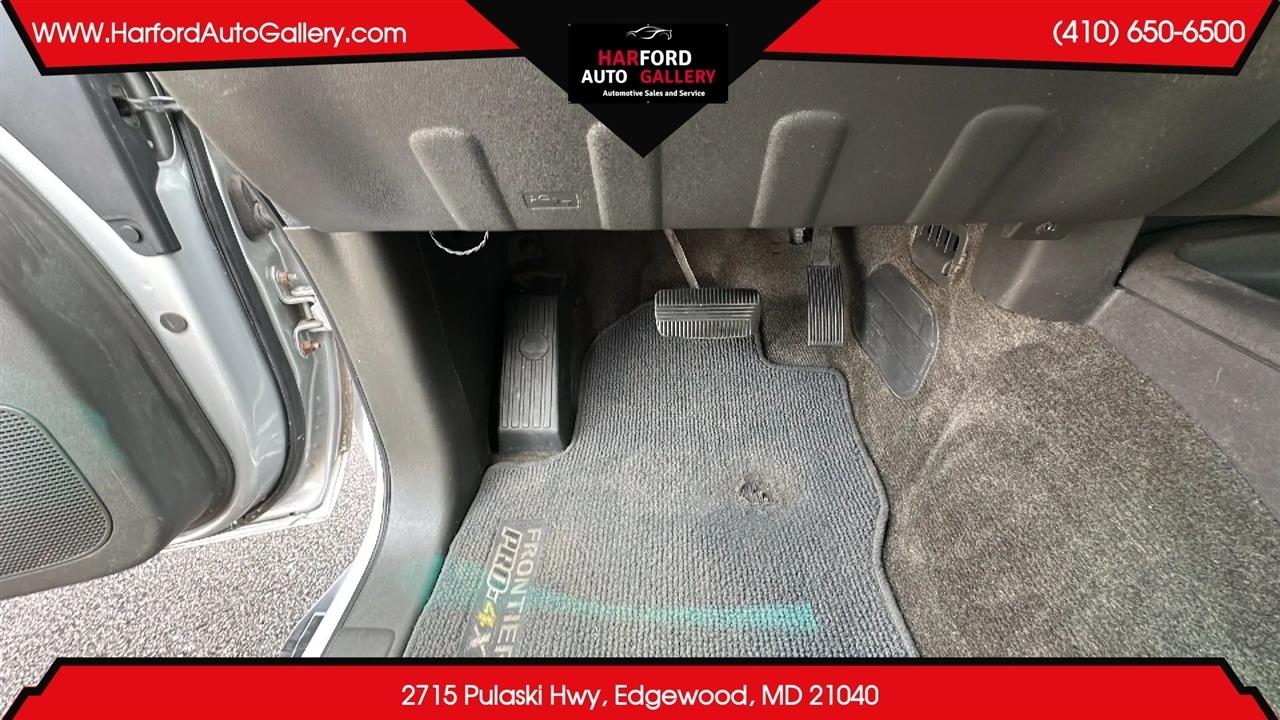 Nissan Frontier 4WD Crew Cab SWB Auto PRO-4X 2013