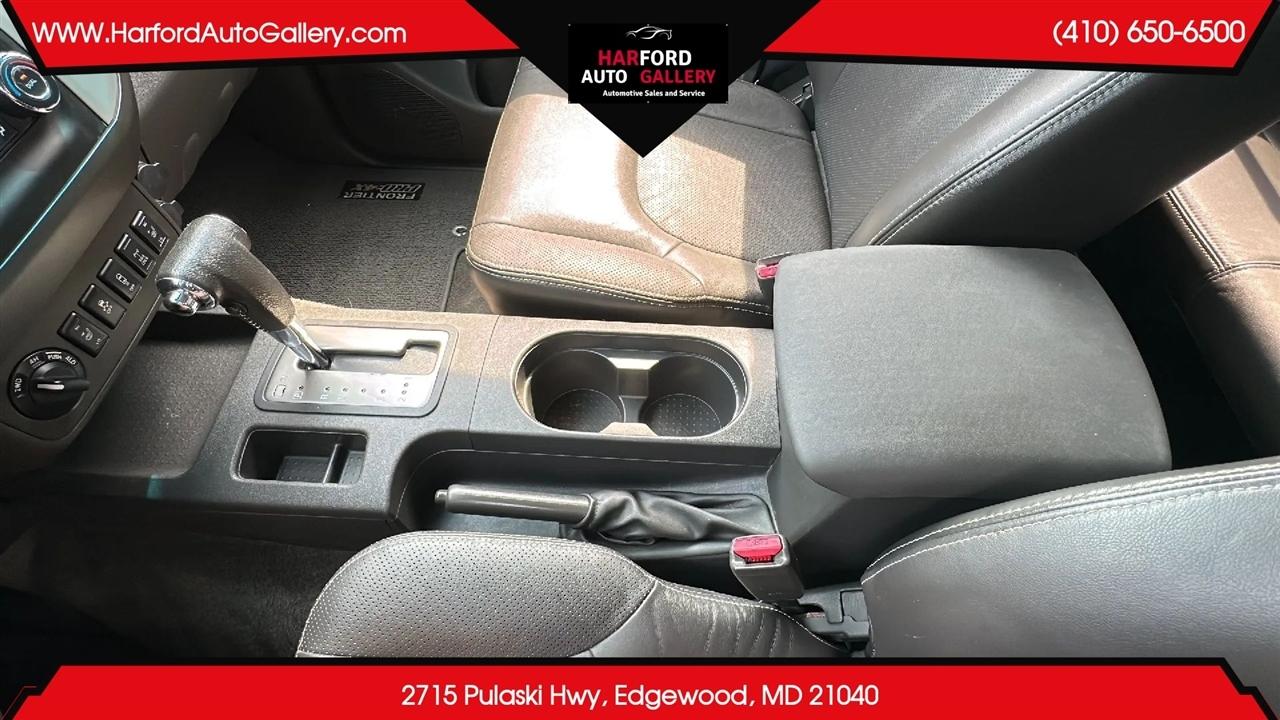 Nissan Frontier 4WD Crew Cab SWB Auto PRO-4X 2013