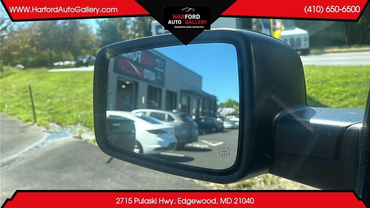 RAM 1500 4WD Quad Cab 140.5" SLT 2014