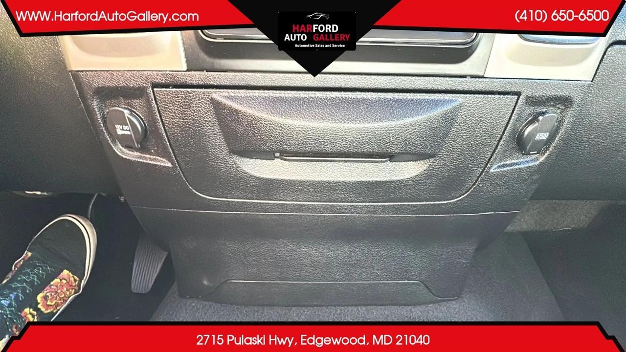 RAM 1500 4WD Quad Cab 140.5" SLT 2014
