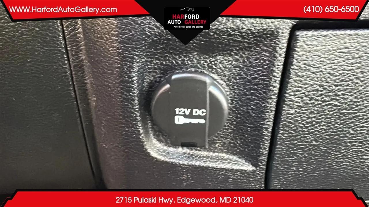 RAM 1500 4WD Quad Cab 140.5" SLT 2014