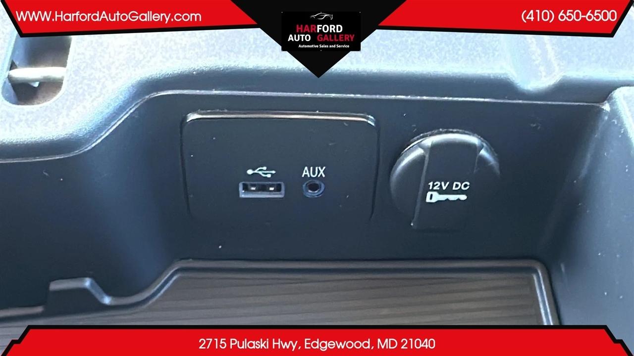 RAM 1500 4WD Quad Cab 140.5" SLT 2014