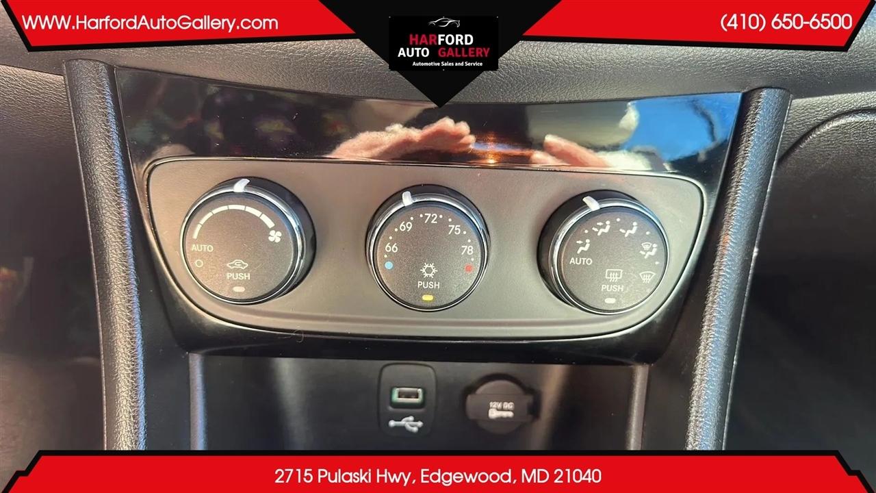 Chrysler 200 2dr Conv Limited 2013