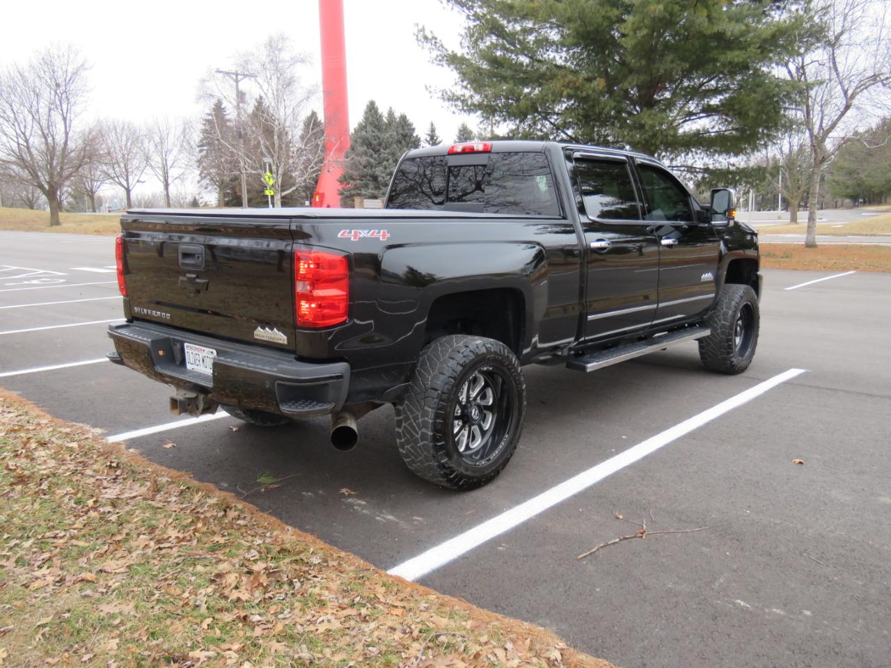 Chevrolet Silverado 2500HD High Country Crew Cab Short Box 4WD 2016