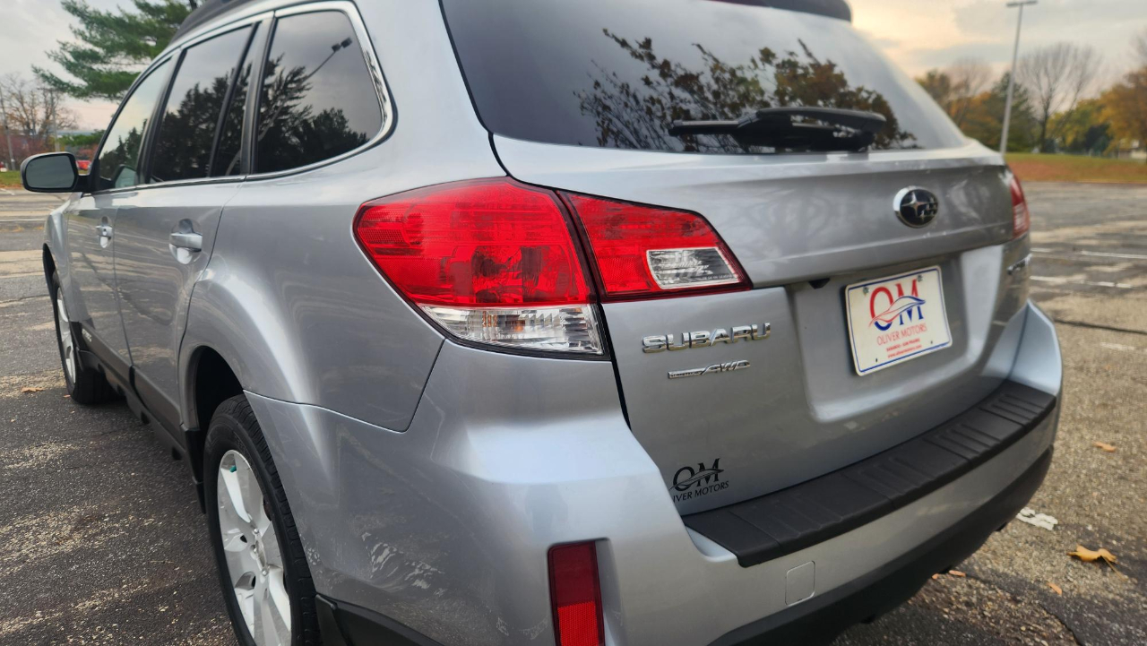 Subaru Outback 2.5i Premium 2012