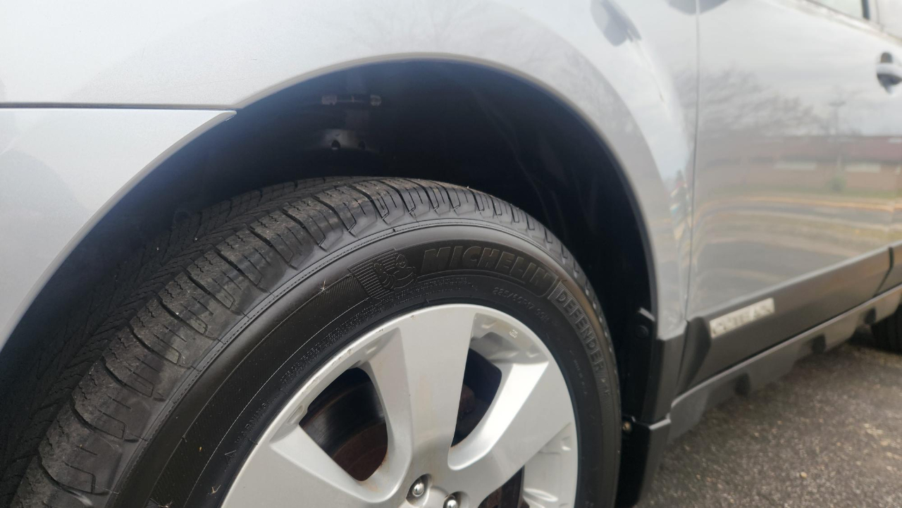 Subaru Outback 2.5i Premium 2012