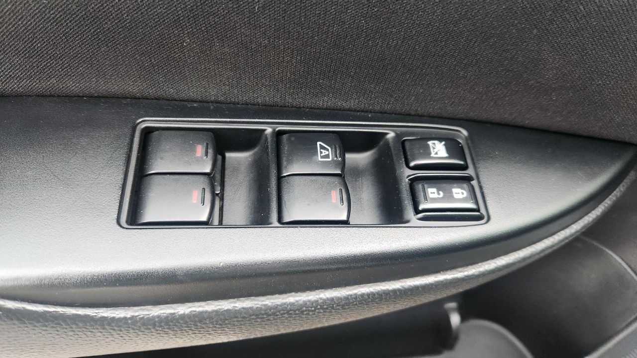 Subaru Outback 2.5i Premium 2012