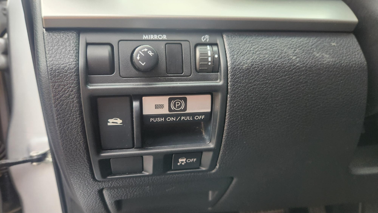 Subaru Outback 2.5i Premium 2012