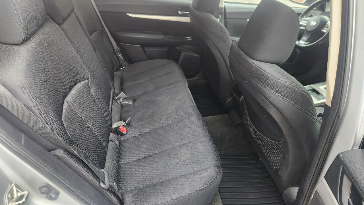 Subaru Outback 2.5i Premium 2012