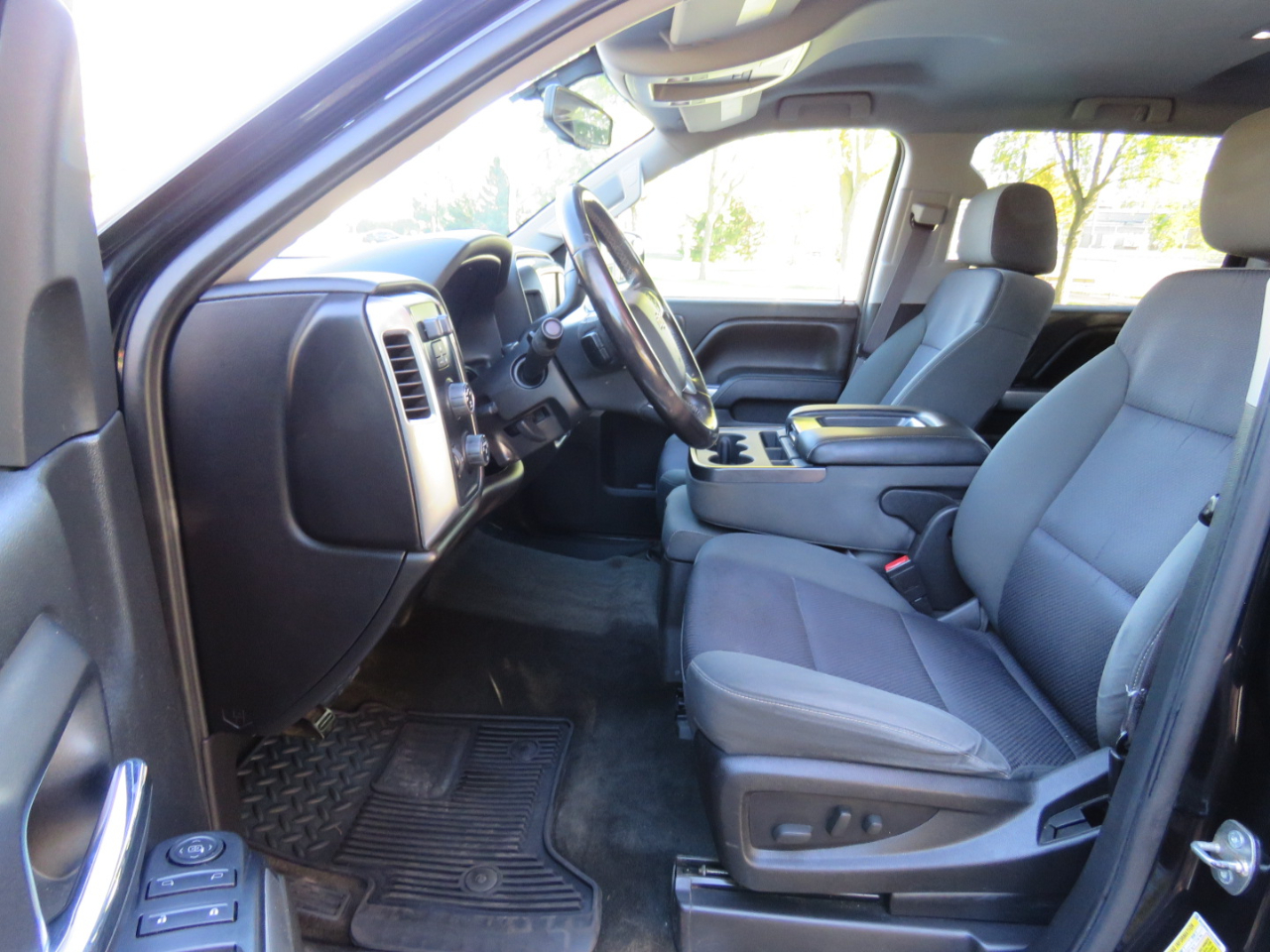 Chevrolet Silverado 1500 LT Crew Cab 4WD 2015 Chevrolet Silverado 1500 LT Crew Cab 4WD 2015
