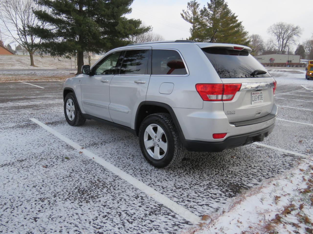 Jeep Grand Cherokee Laredo 4WD 2011