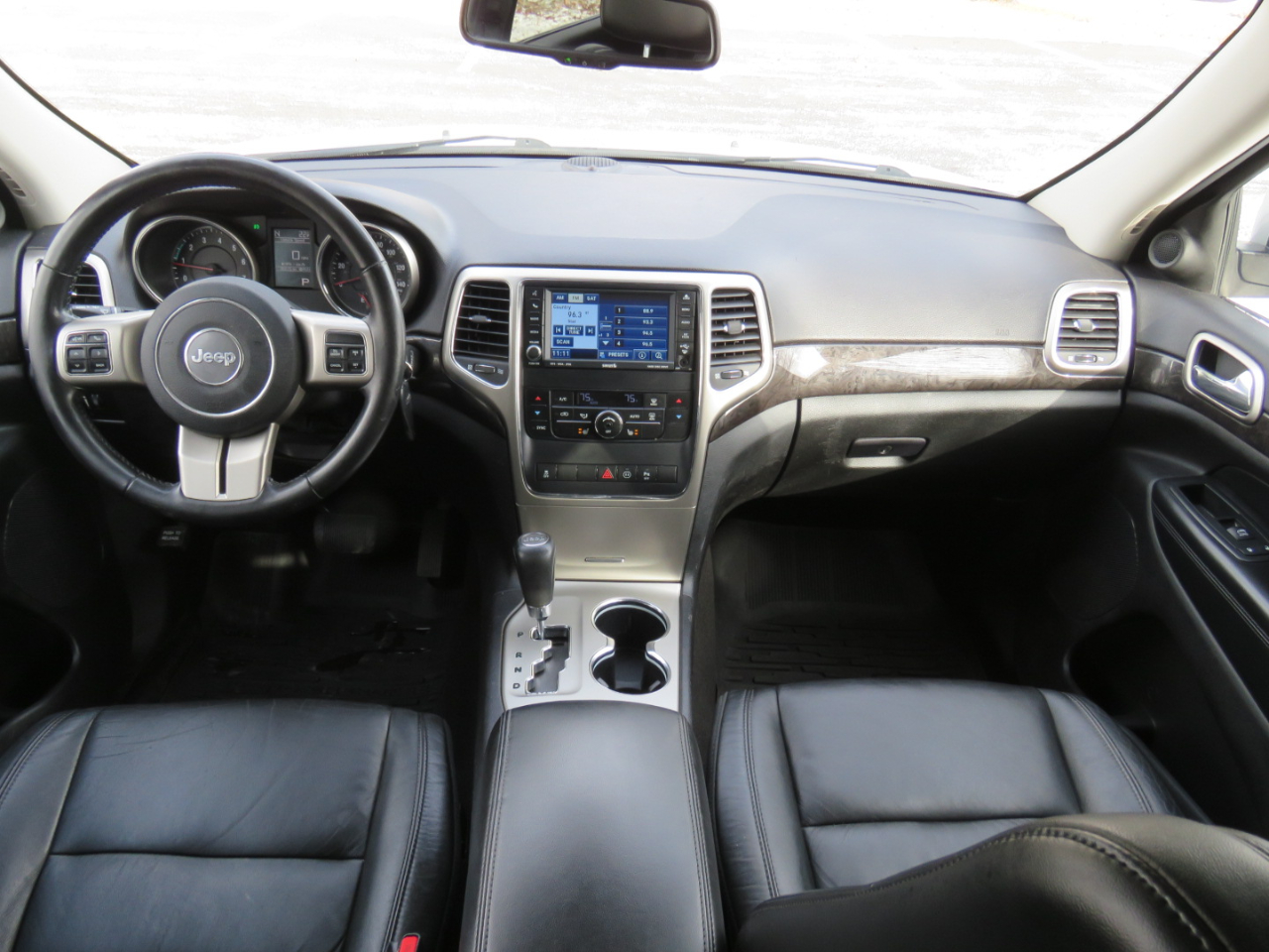 Jeep Grand Cherokee Laredo 4WD 2011