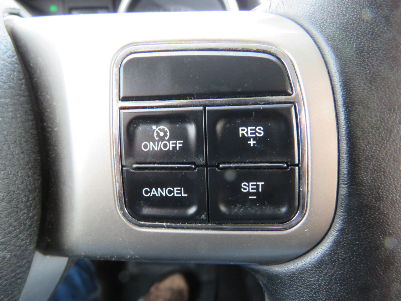 Jeep Grand Cherokee Laredo 4WD 2011