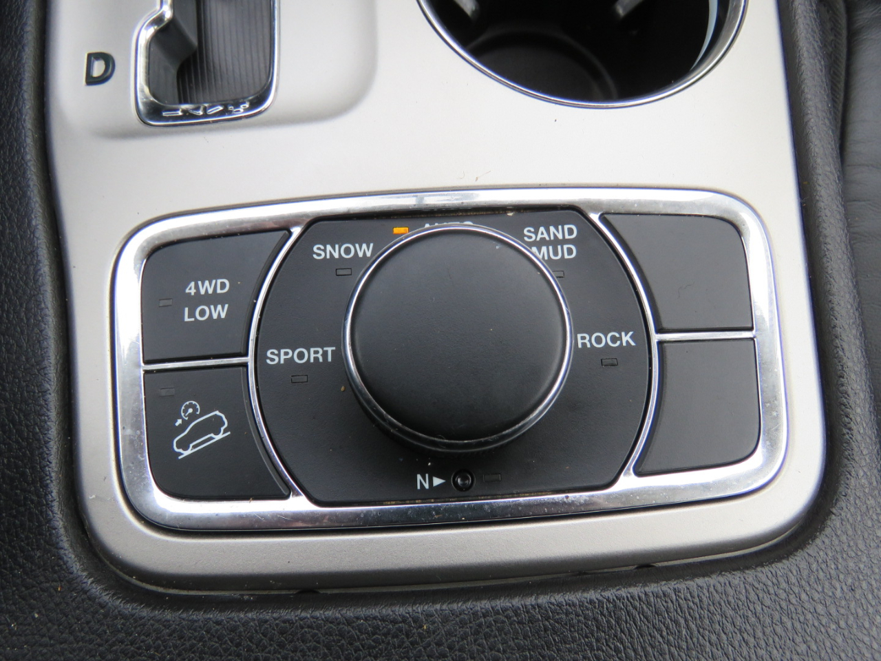 Jeep Grand Cherokee Laredo 4WD 2011