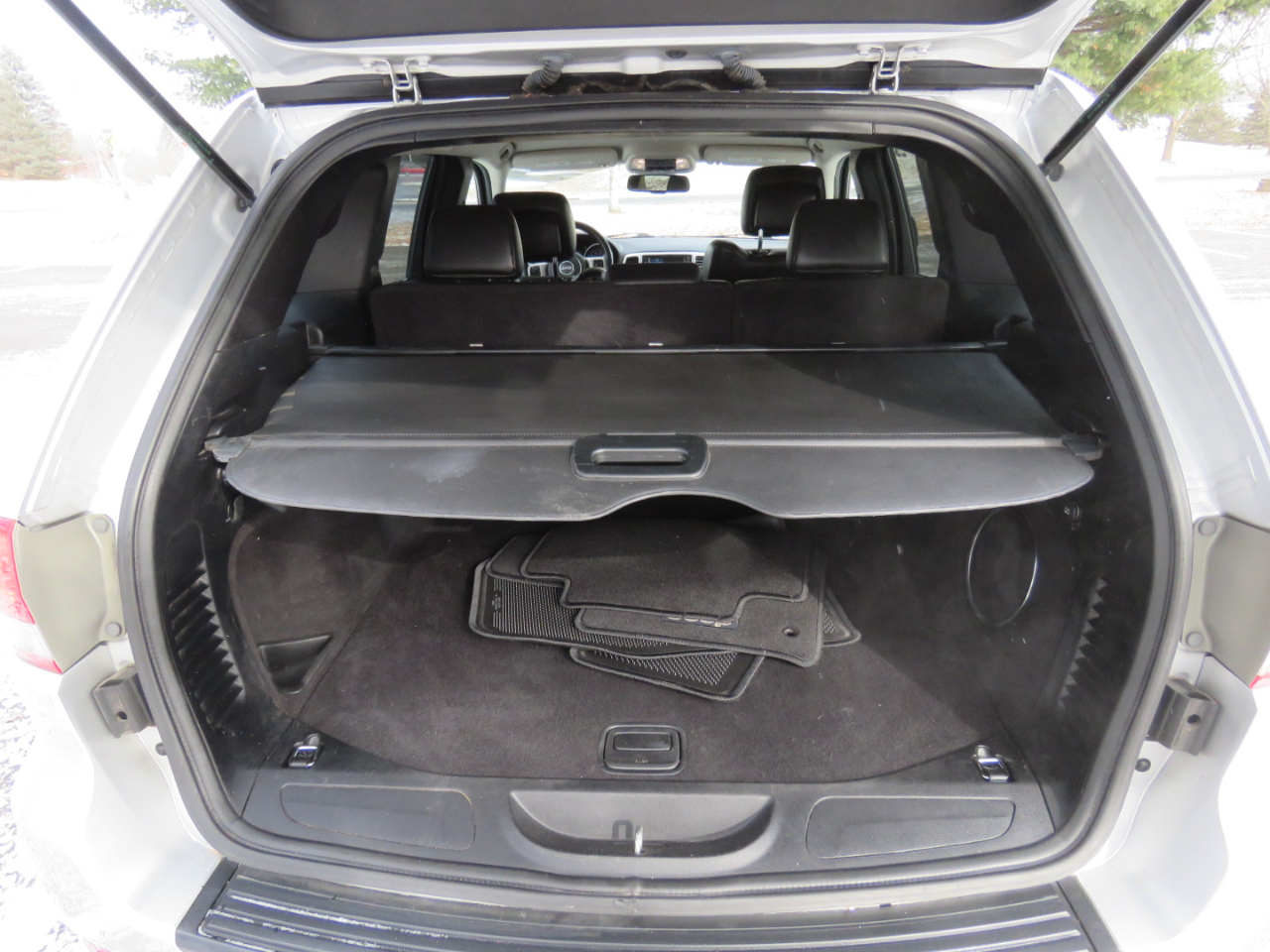 Jeep Grand Cherokee Laredo 4WD 2011