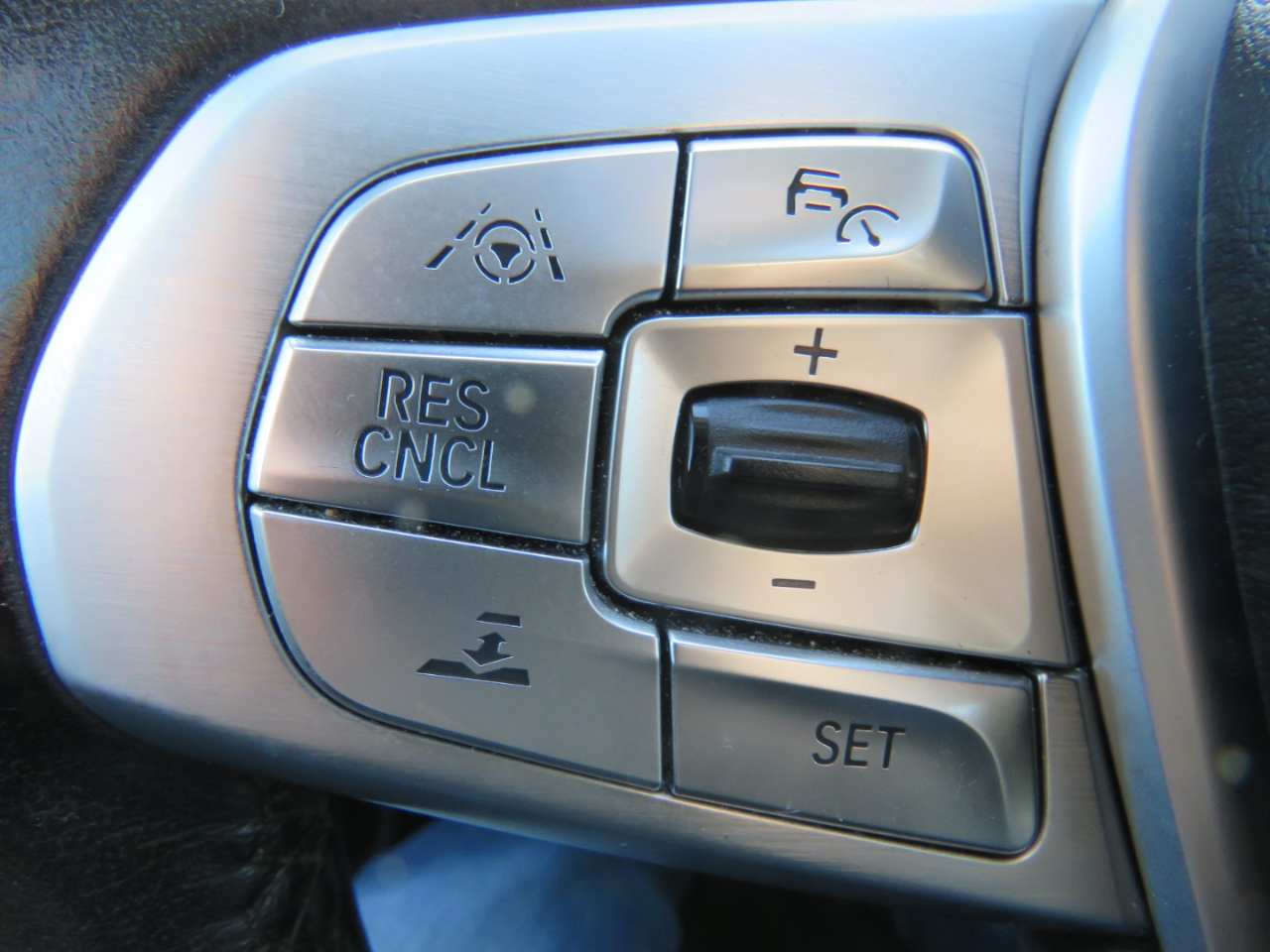 BMW 7-Series 750i xDrive 2018