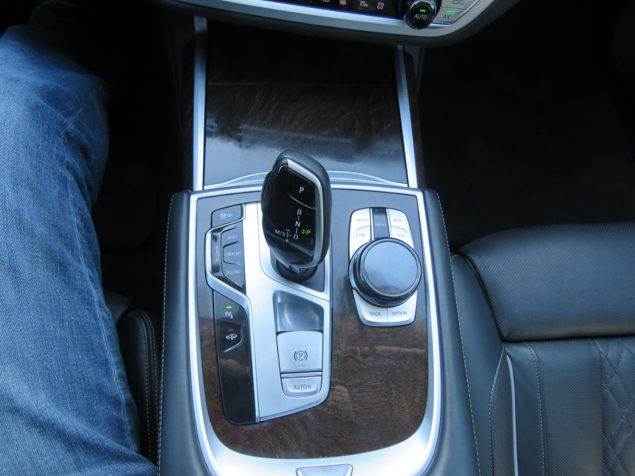 BMW 7-Series 750i xDrive 2018