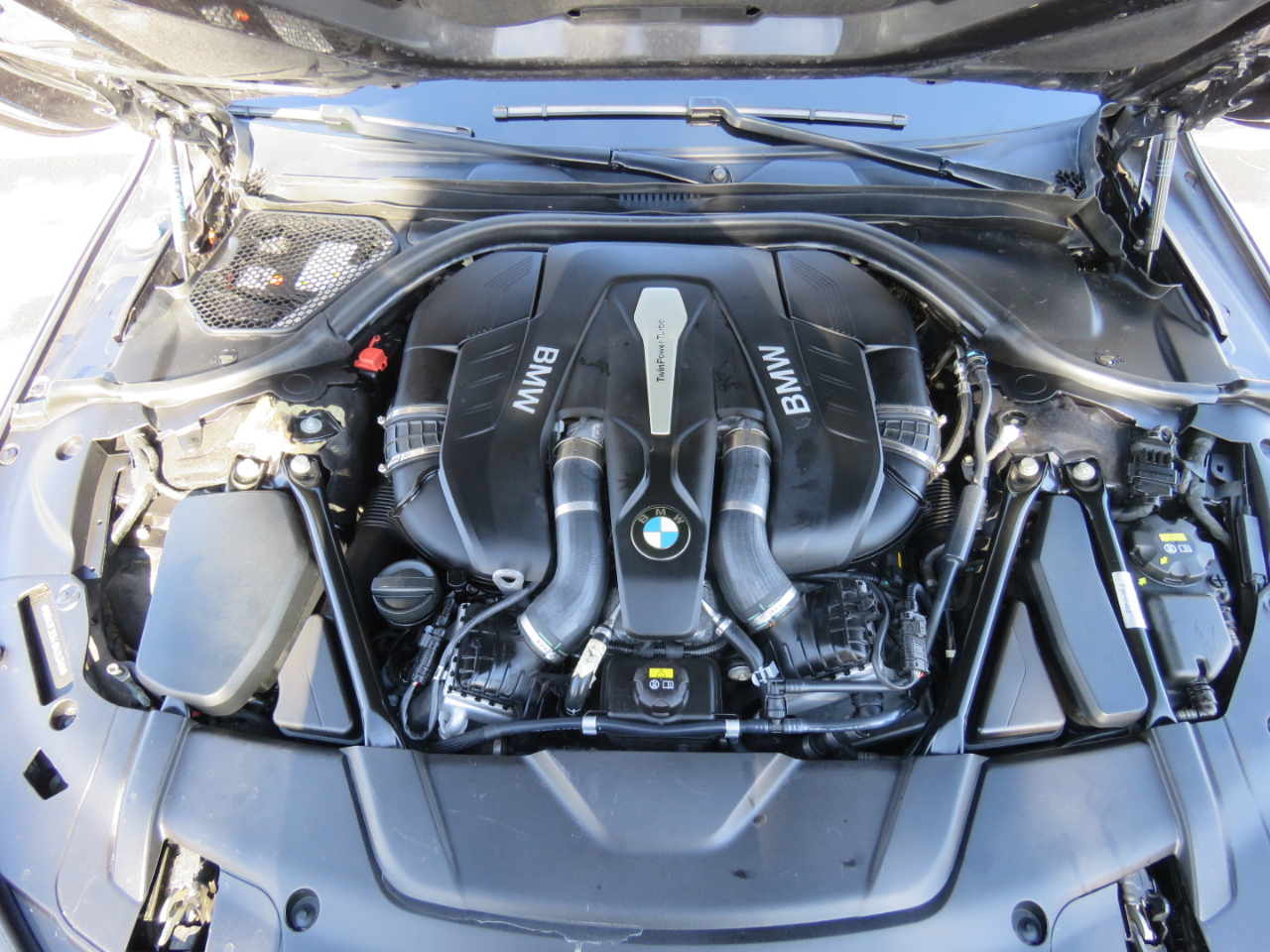 BMW 7-Series 750i xDrive 2018