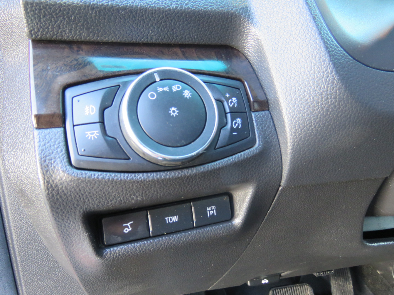 Ford Explorer Limited 4WD 2015