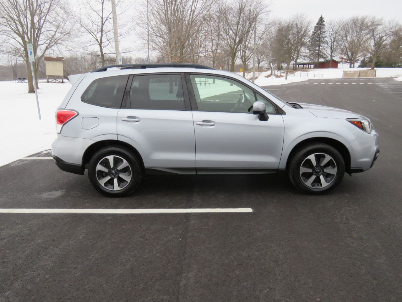 Subaru Forester 2.5i Premium PZEV CVT 2017