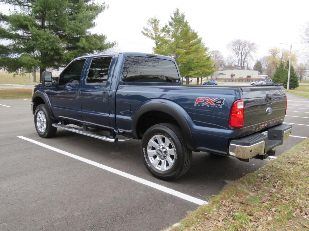Ford F-250 SD XLT Crew Cab Short Bed 4WD 2015