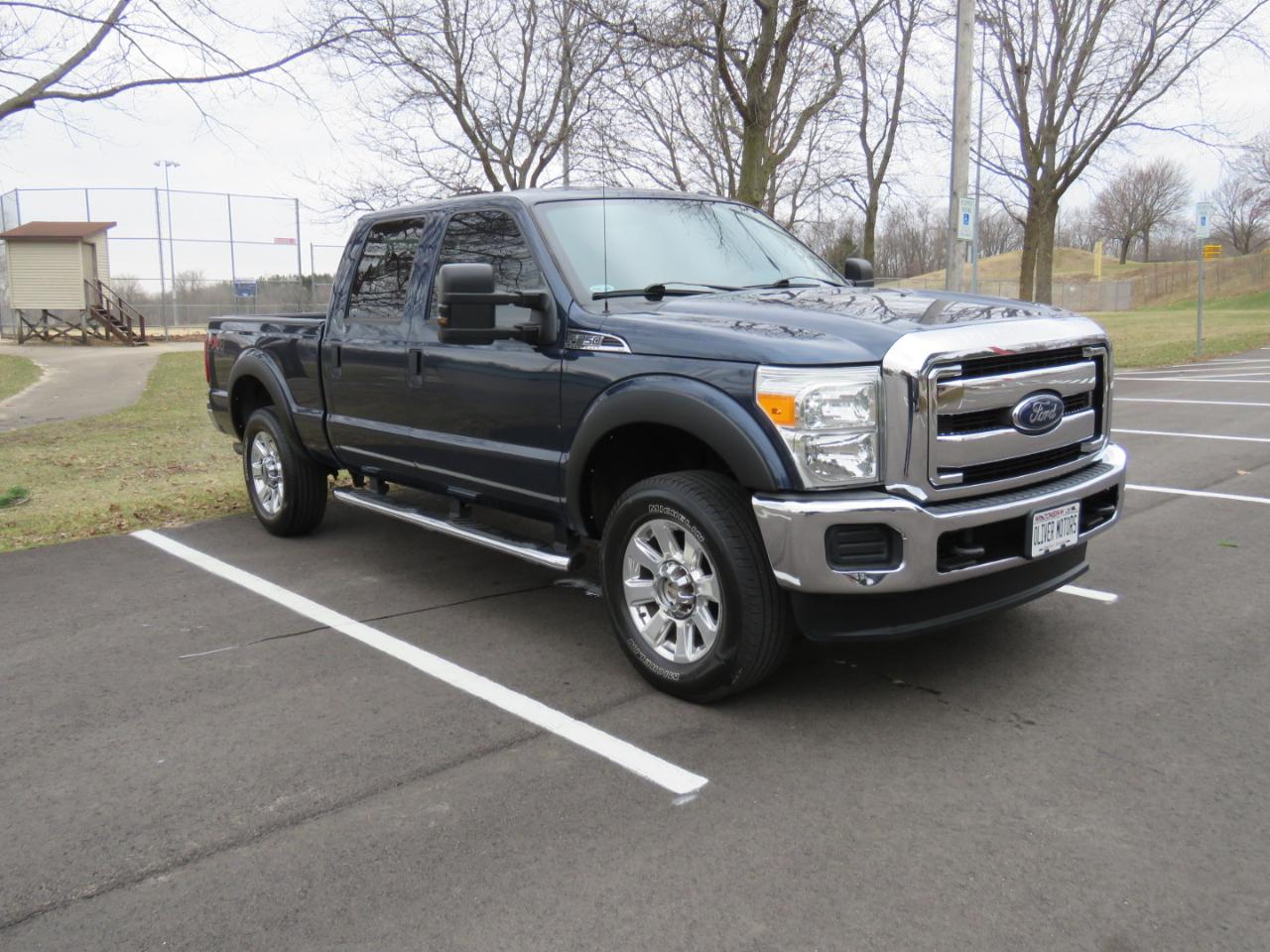 Ford F-250 SD XLT Crew Cab Short Bed 4WD 2015