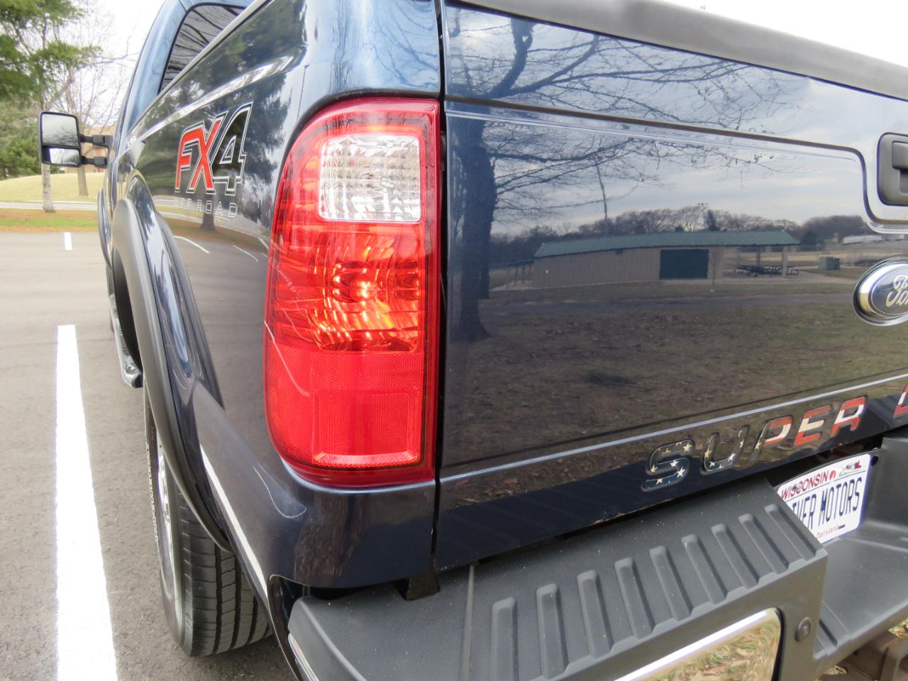 Ford F-250 SD XLT Crew Cab Short Bed 4WD 2015