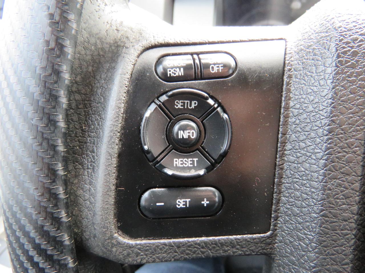 Ford F-250 SD XLT Crew Cab Short Bed 4WD 2015