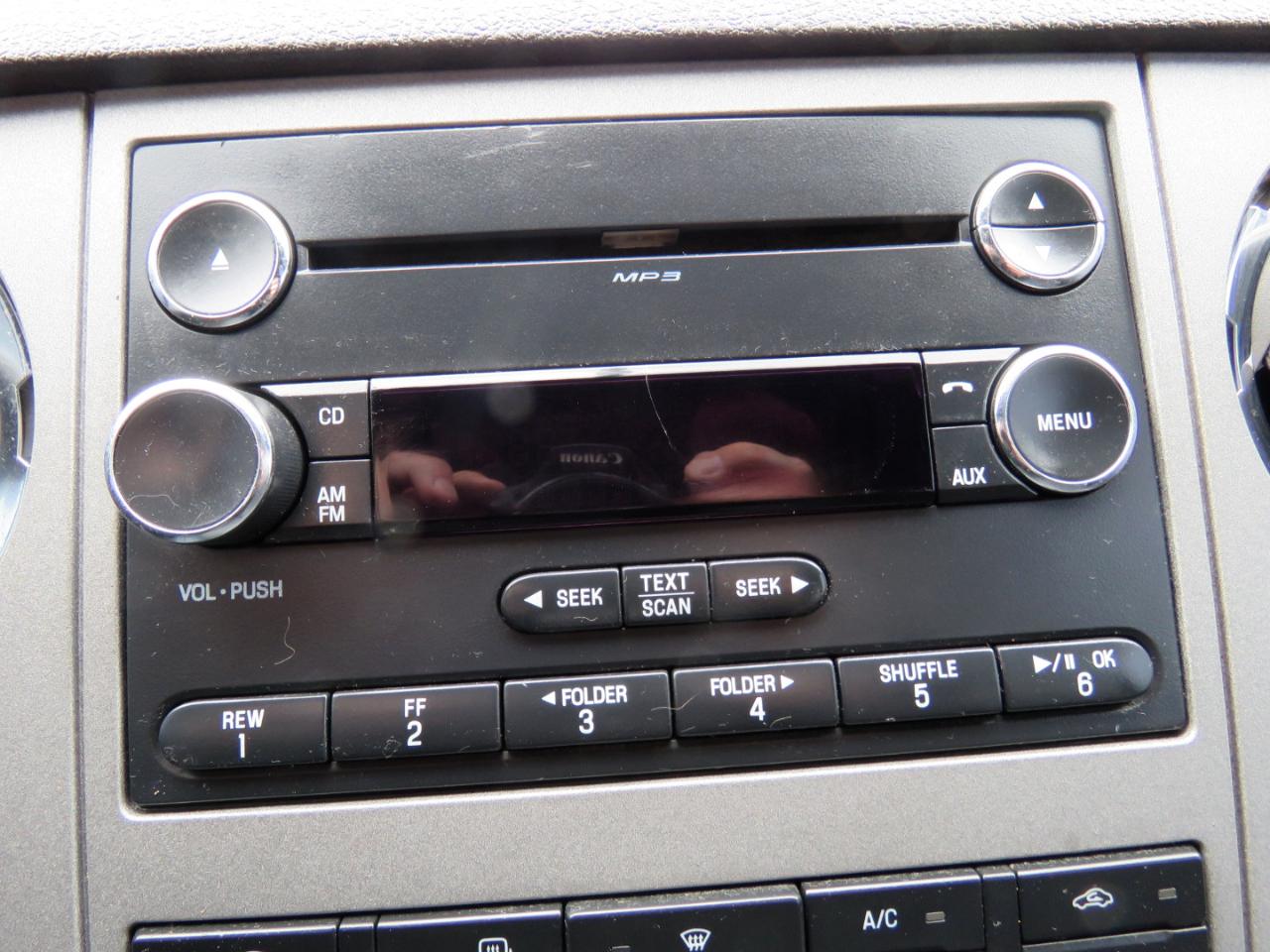 Ford F-250 SD XLT Crew Cab Short Bed 4WD 2015