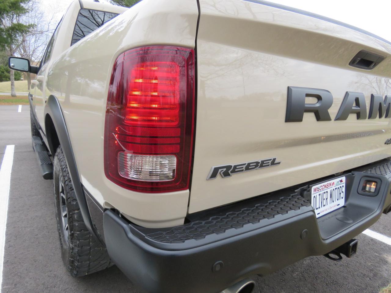 RAM 1500 Rebel Crew Cab SWB 4WD 2017