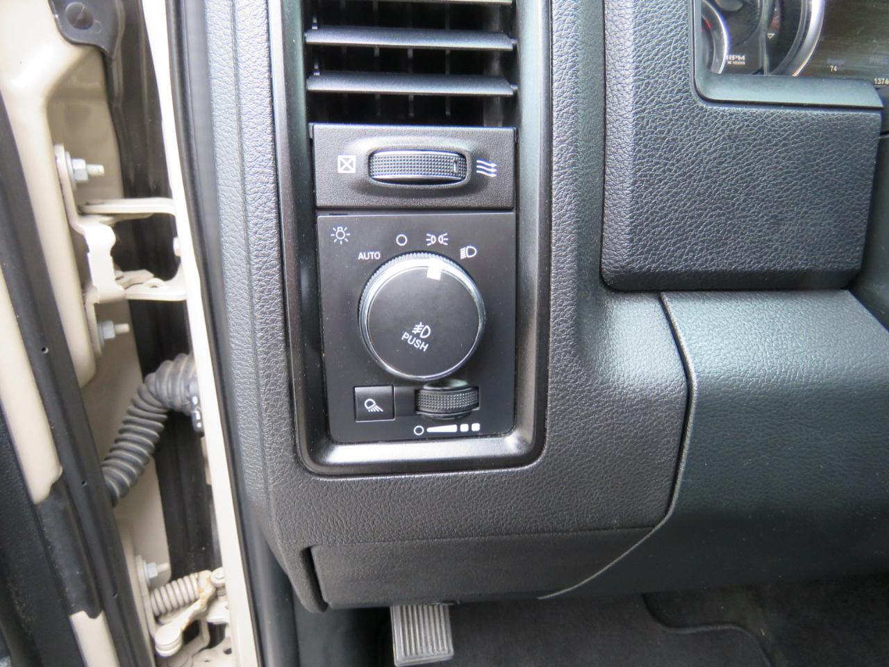 RAM 1500 Rebel Crew Cab SWB 4WD 2017