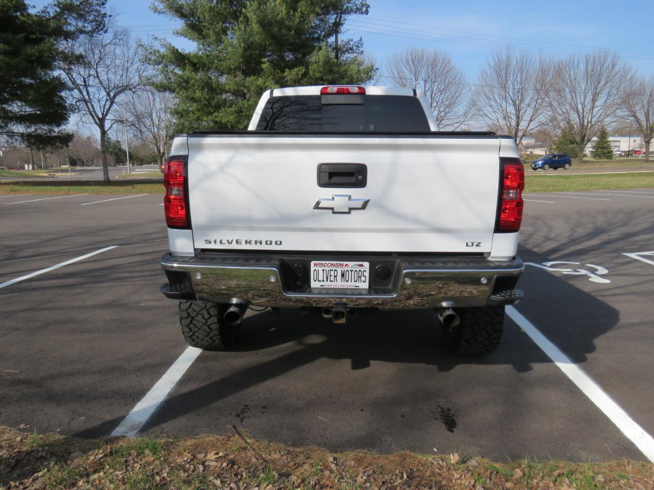 Chevrolet Silverado 1500 LTZ Z71 Crew Cab 4WD SWB 2015