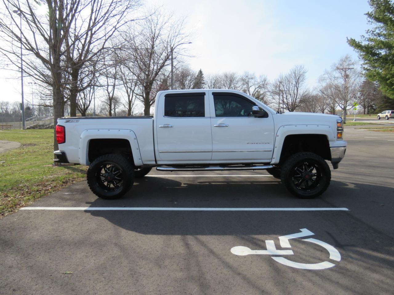 Chevrolet Silverado 1500 LTZ Z71 Crew Cab 4WD SWB 2015