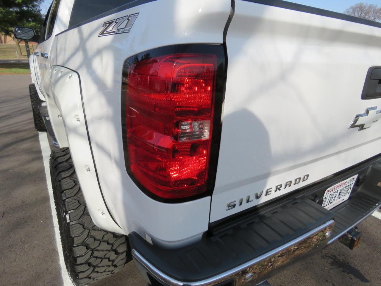 Chevrolet Silverado 1500 LTZ Z71 Crew Cab 4WD SWB 2015