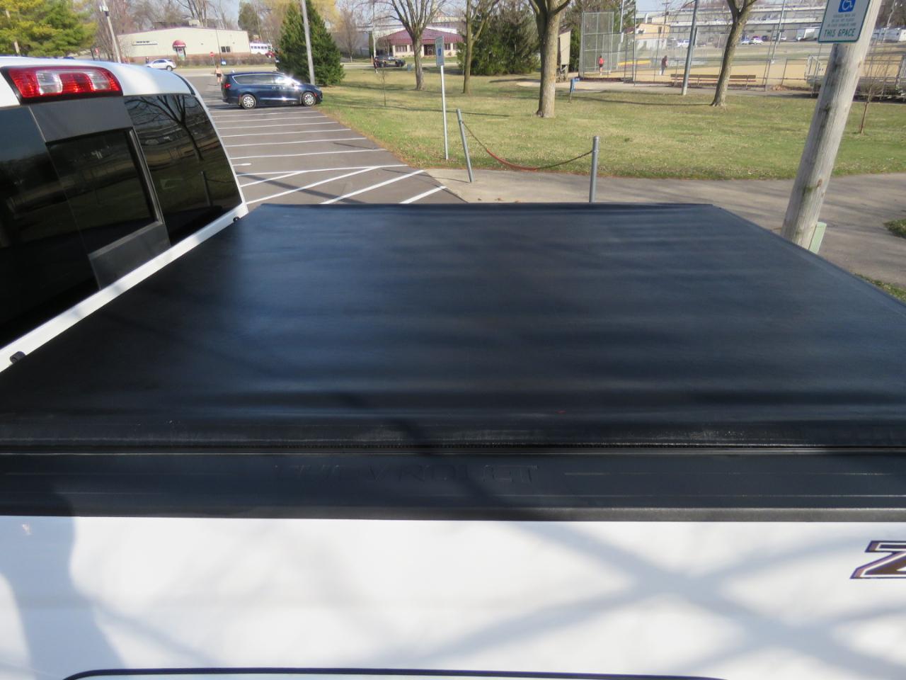 Chevrolet Silverado 1500 LTZ Z71 Crew Cab 4WD SWB 2015