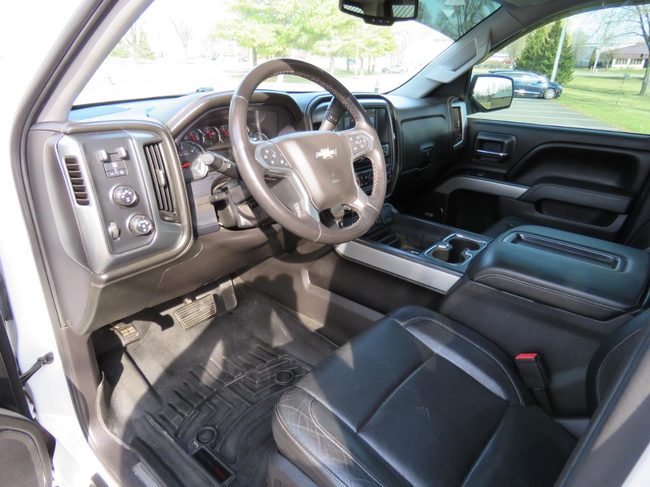 Chevrolet Silverado 1500 LTZ Z71 Crew Cab 4WD SWB 2015