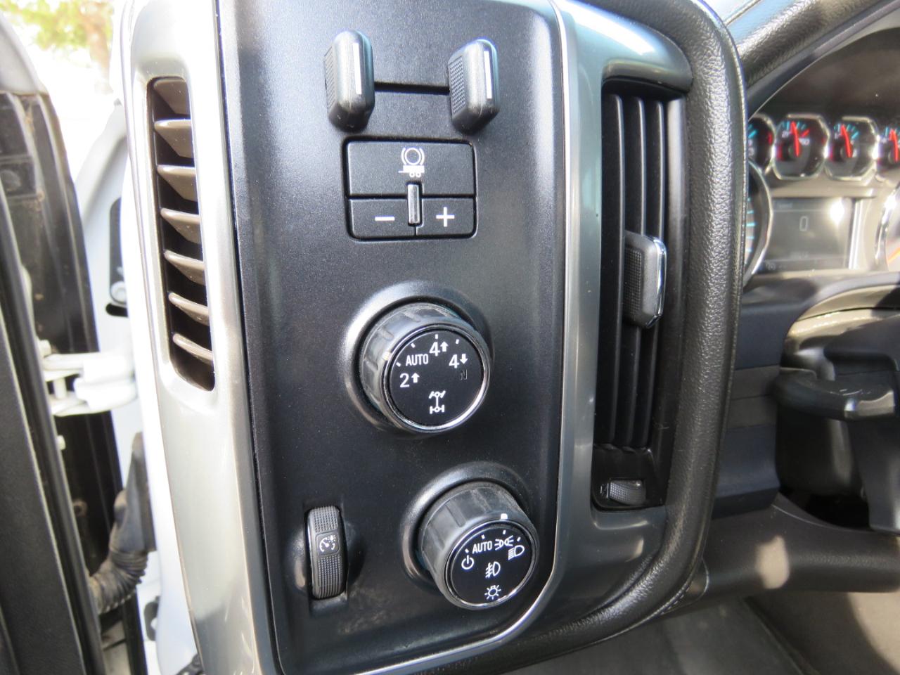 Chevrolet Silverado 1500 LTZ Z71 Crew Cab 4WD SWB 2015