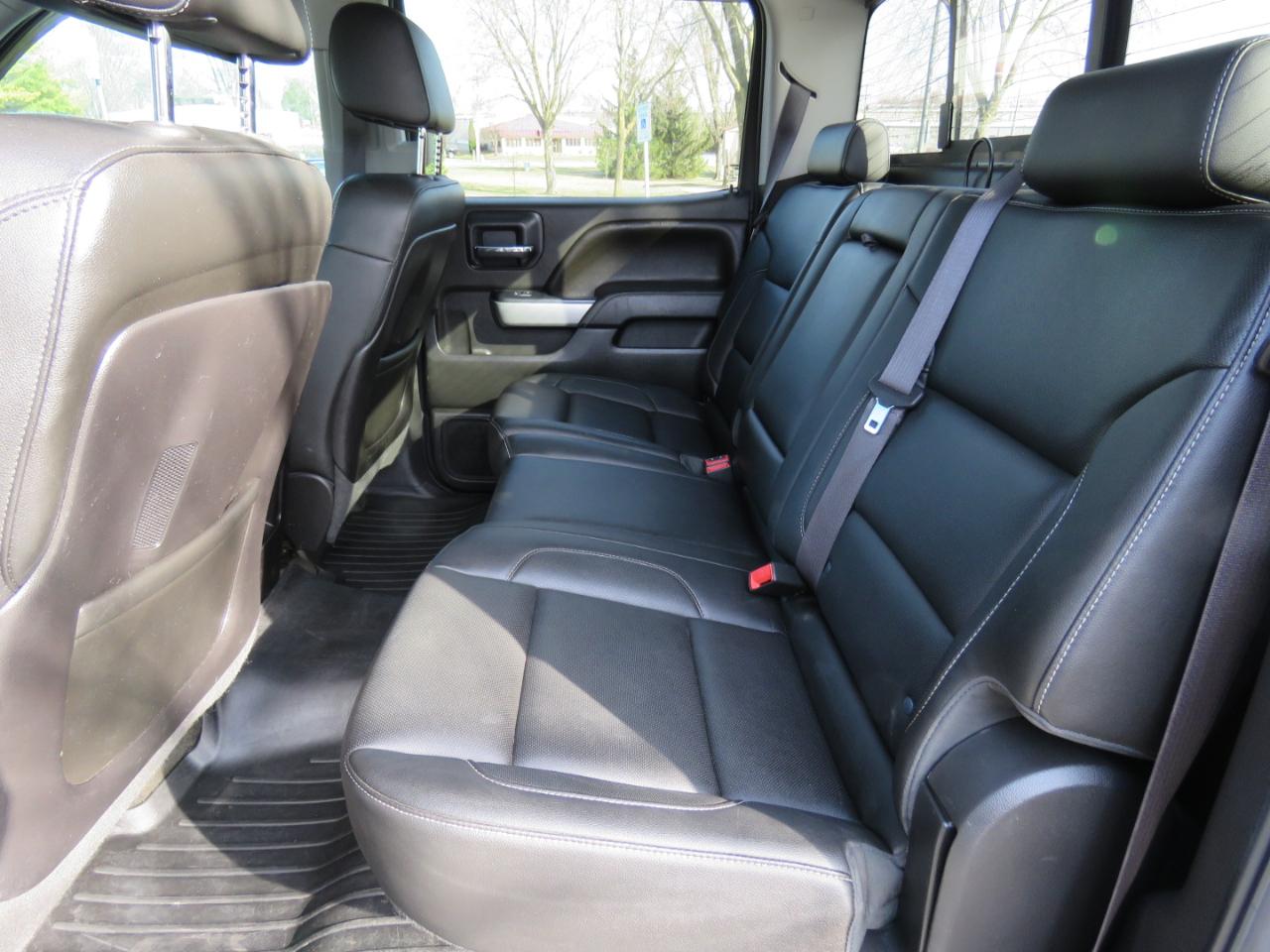 Chevrolet Silverado 1500 LTZ Z71 Crew Cab 4WD SWB 2015