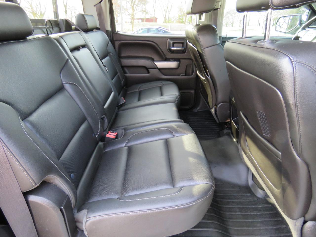 Chevrolet Silverado 1500 LTZ Z71 Crew Cab 4WD SWB 2015