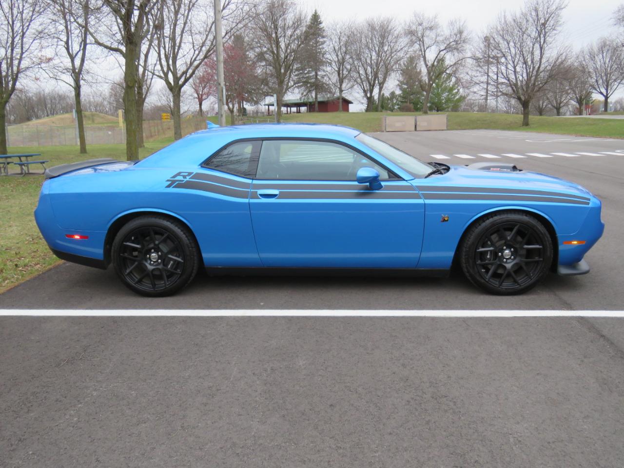 Dodge Challenger  2015