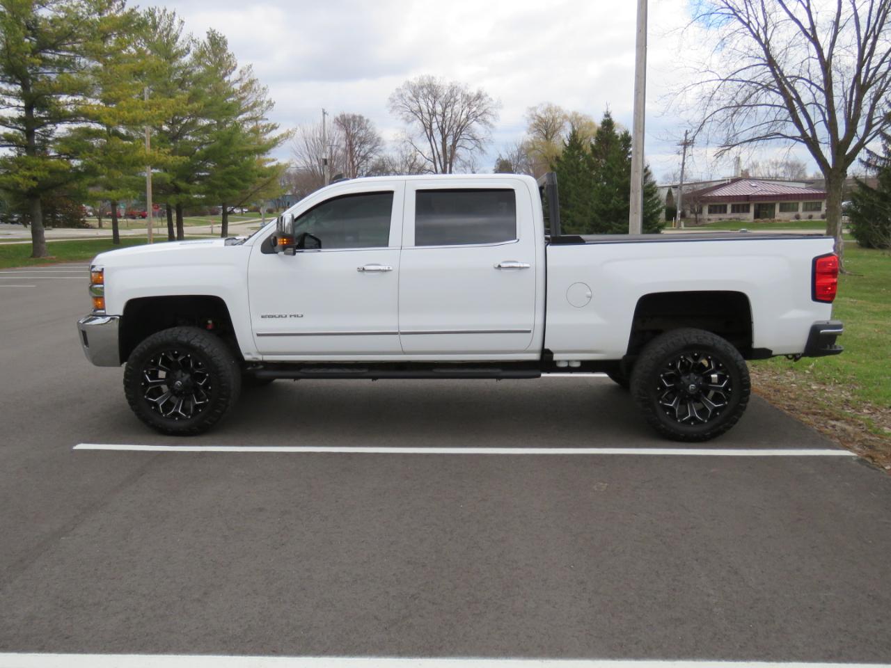 Chevrolet Silverado 2500HD LTZ Crew Cab 4WD 2016