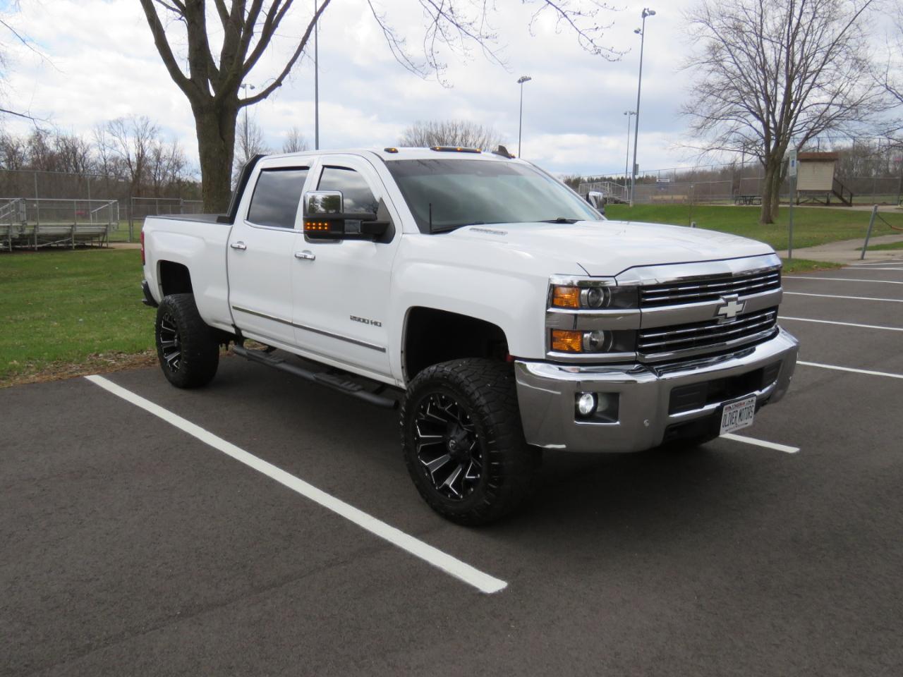Chevrolet Silverado 2500HD LTZ Crew Cab 4WD 2016