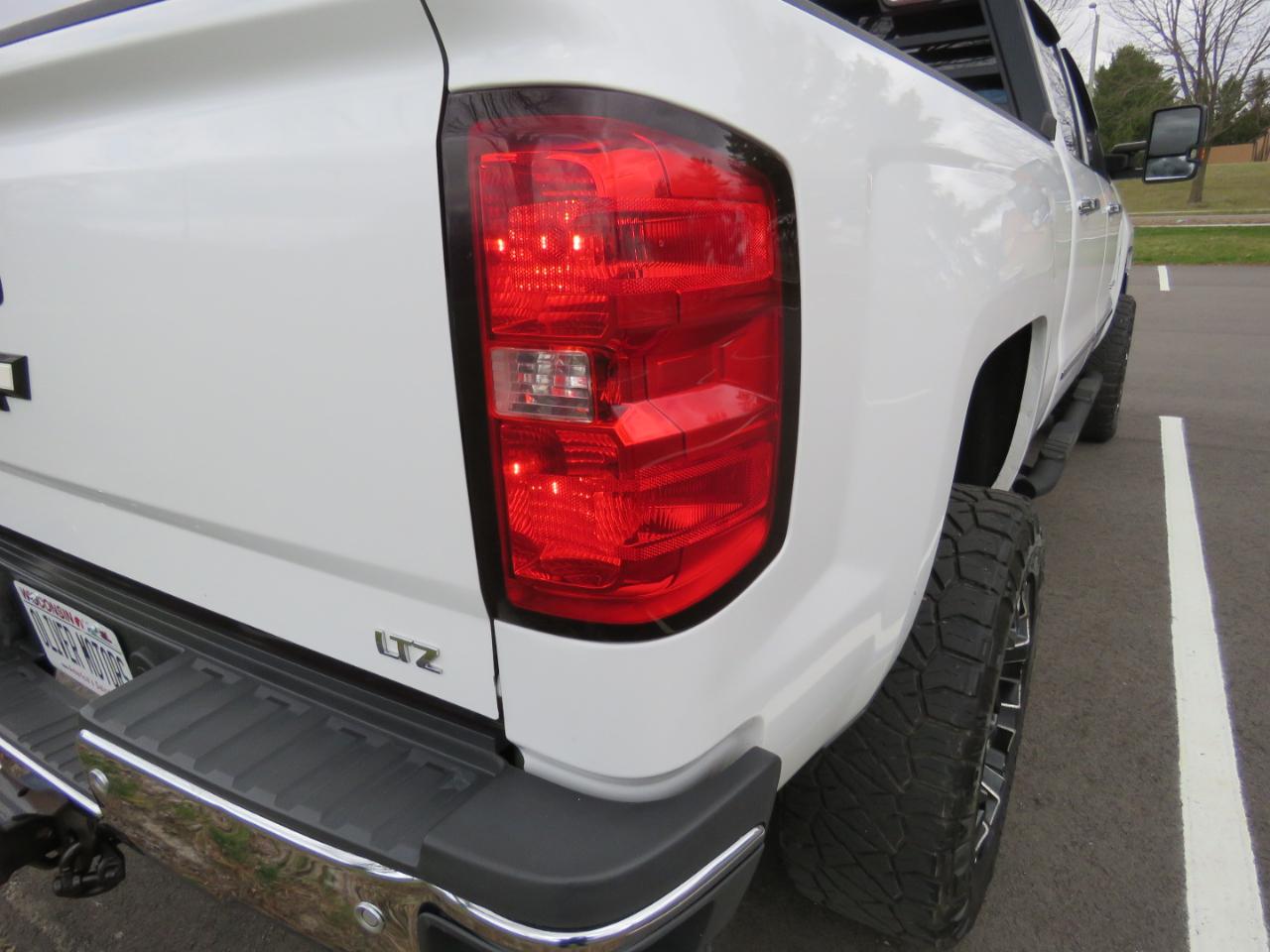 Chevrolet Silverado 2500HD LTZ Crew Cab 4WD 2016