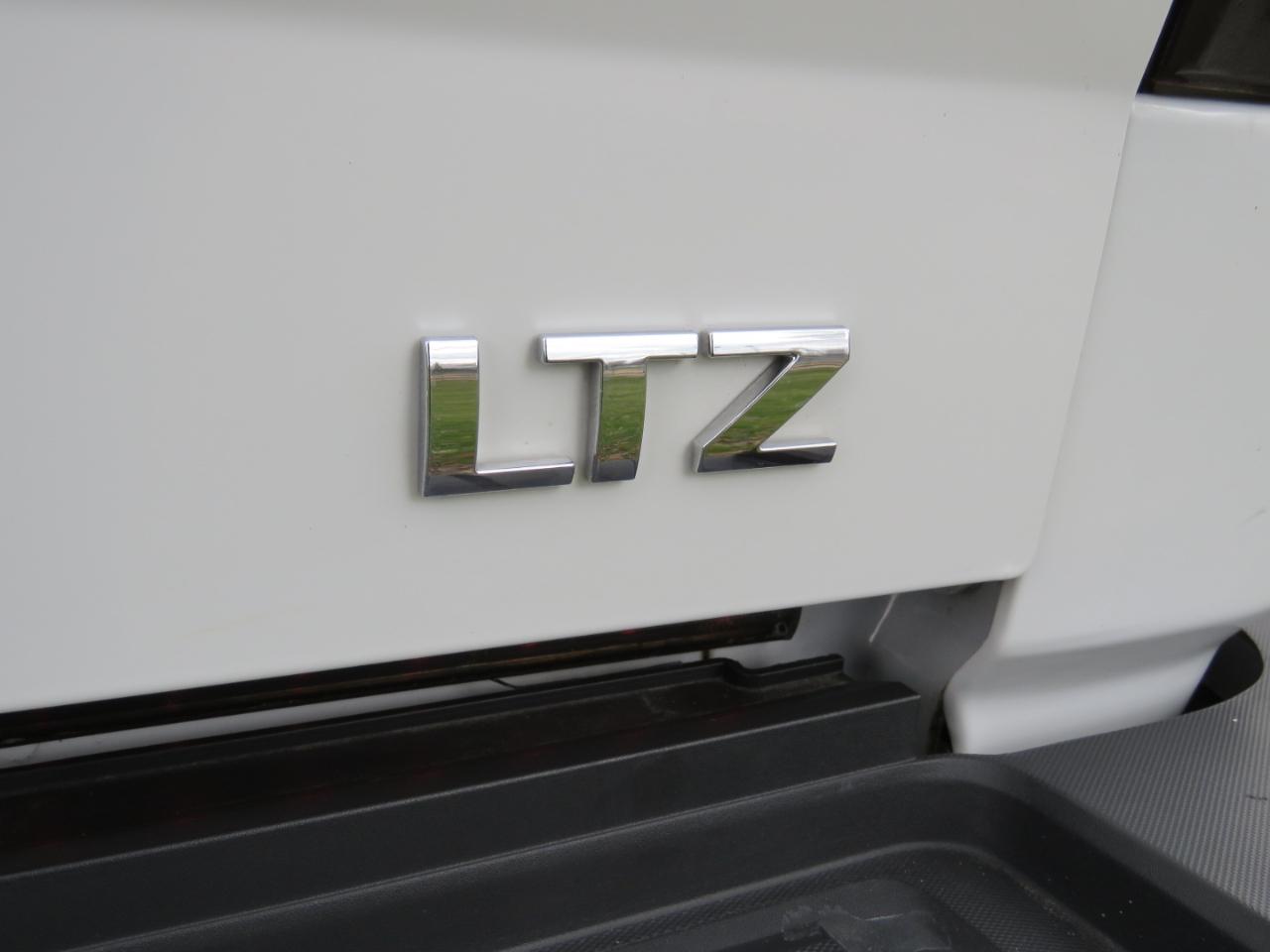 Chevrolet Silverado 2500HD LTZ Crew Cab 4WD 2016