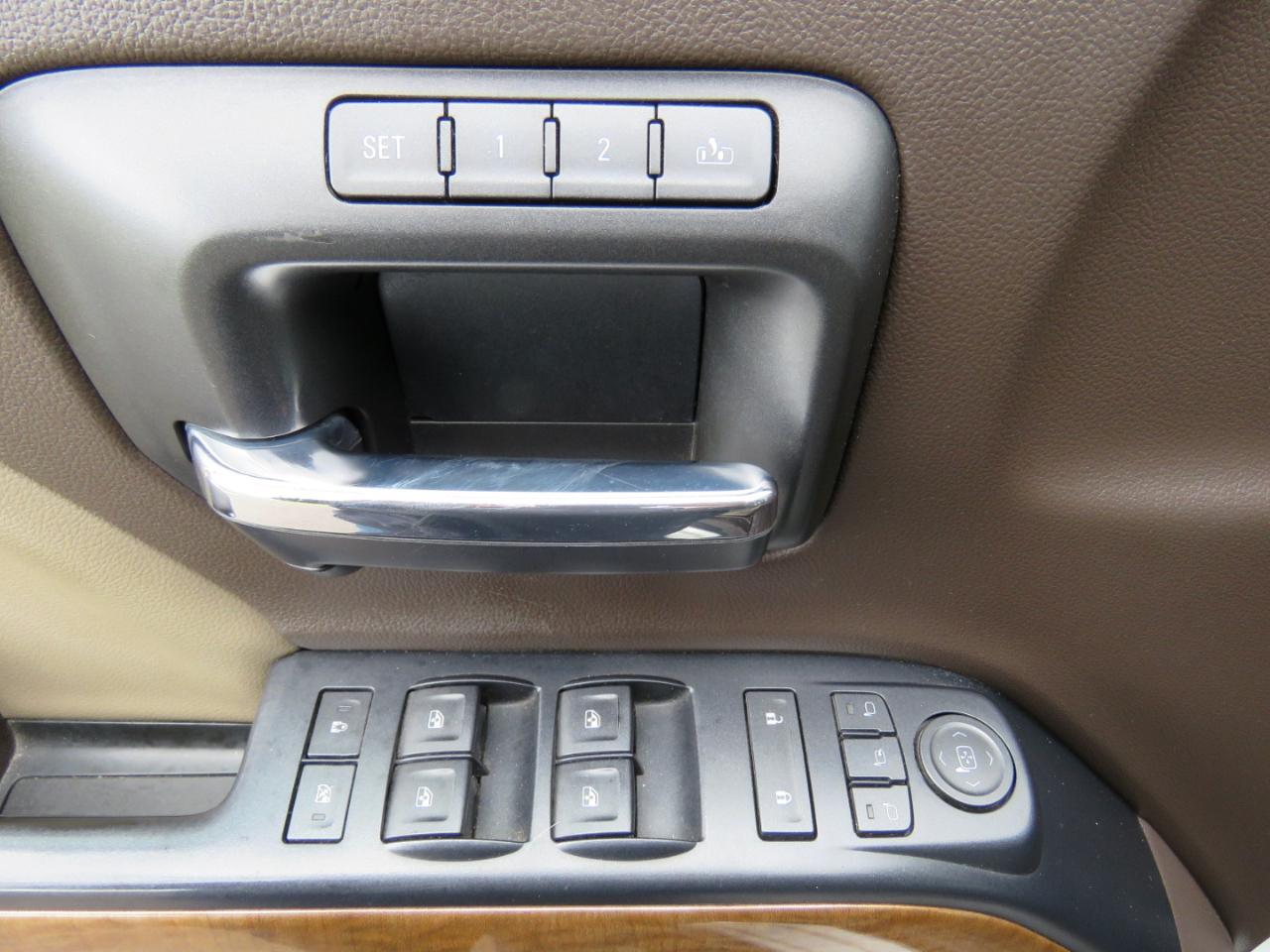 Chevrolet Silverado 2500HD LTZ Crew Cab 4WD 2016