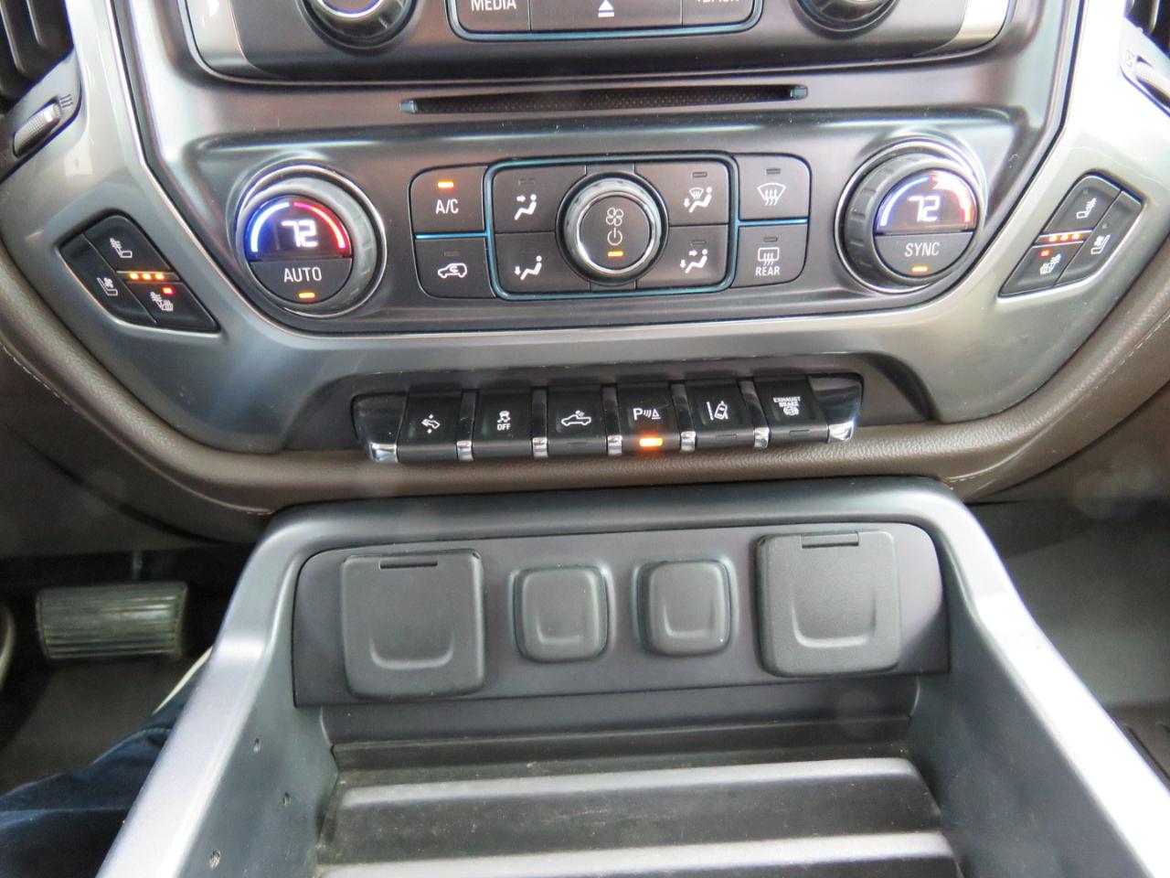 Chevrolet Silverado 2500HD LTZ Crew Cab 4WD 2016